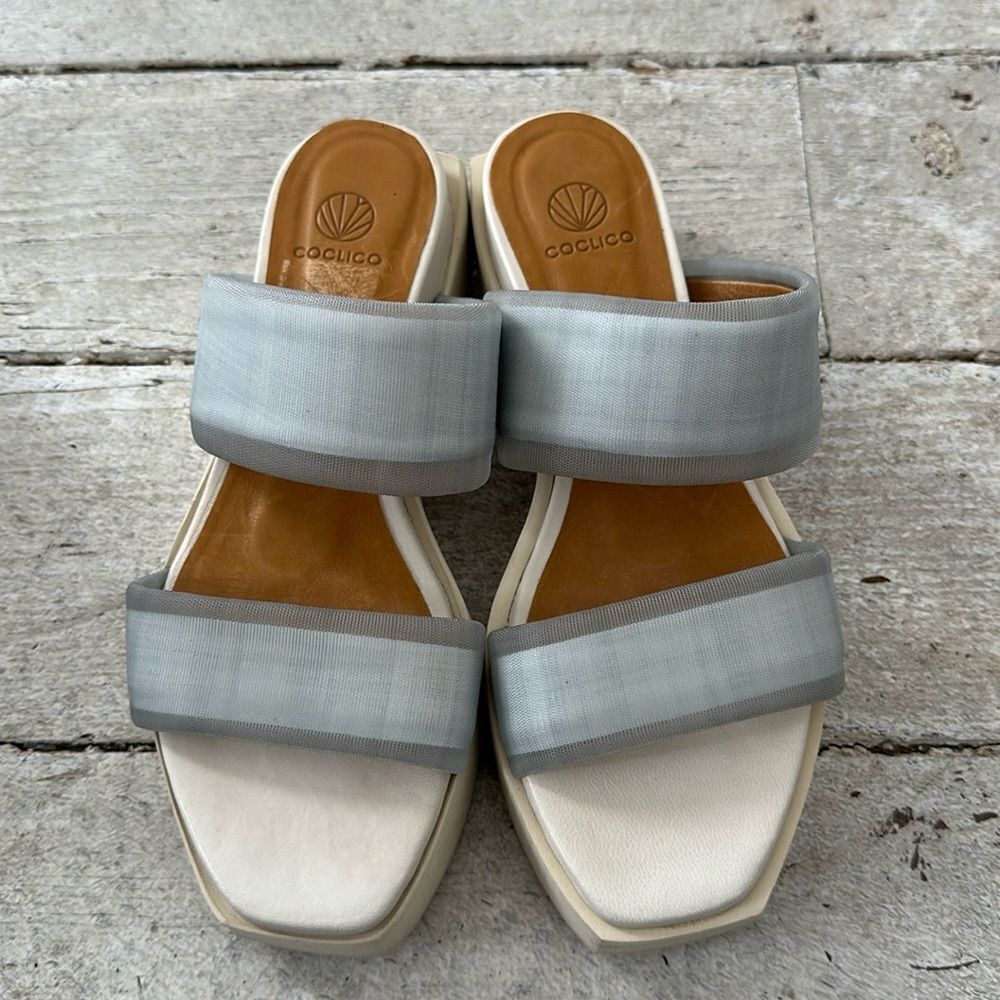 COCLICO White and Gray Double Band Slide Sandals
